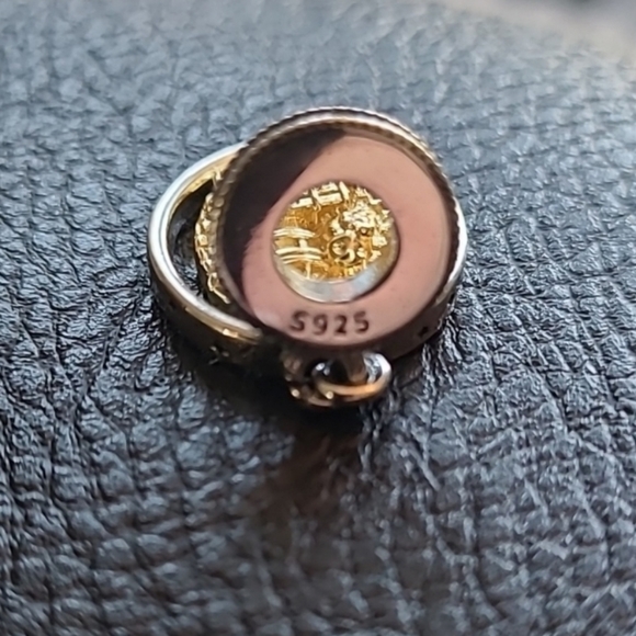 Harry Potter Double Side charm Platform 9 3/4 & Hedwig On Suitcase silver plated - Picture 4 of 4